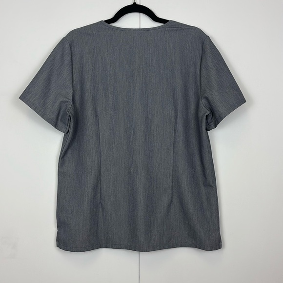 FIGS Casma Three Pocket Scrub Top Gray Graphite Womens Large Style FW1100 - Picture 4 of 4